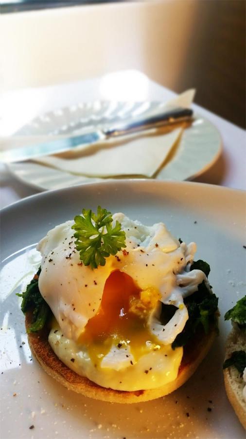 Miltons Country Lodge Lower Langford 外观 照片