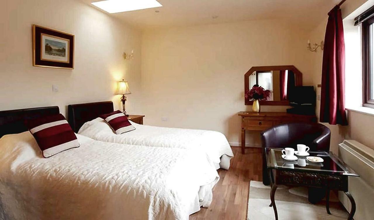 Miltons Country Lodge Lower Langford 外观 照片